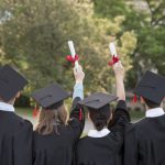 Qué hacer al terminar la universidad: graduados